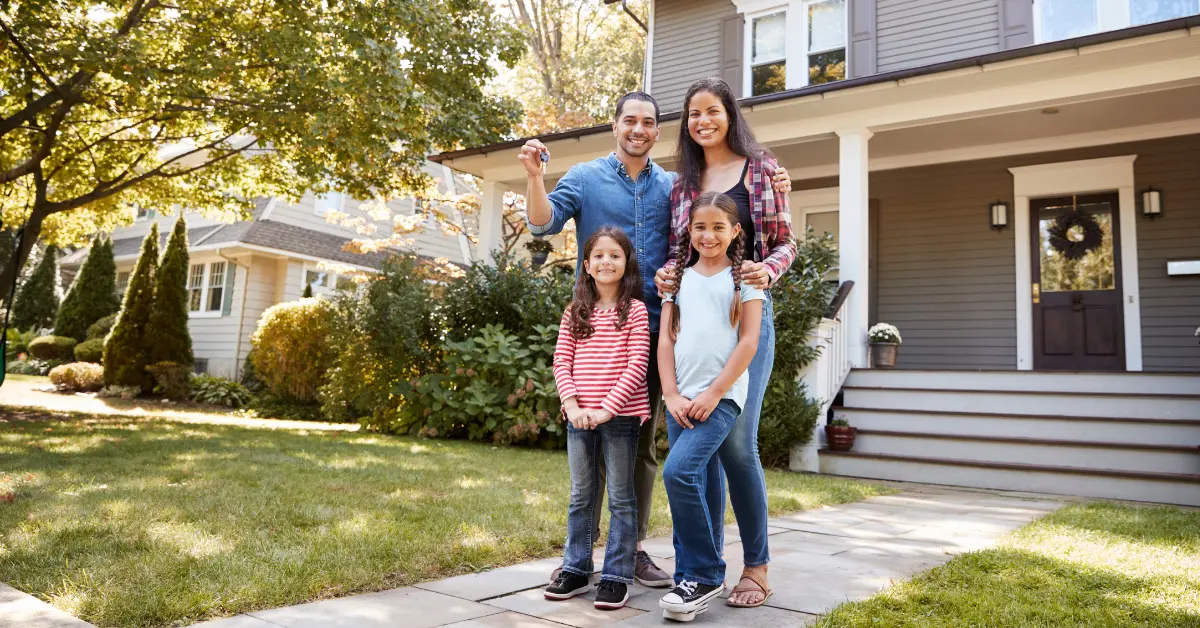 family purchasing a new home with heloc loan